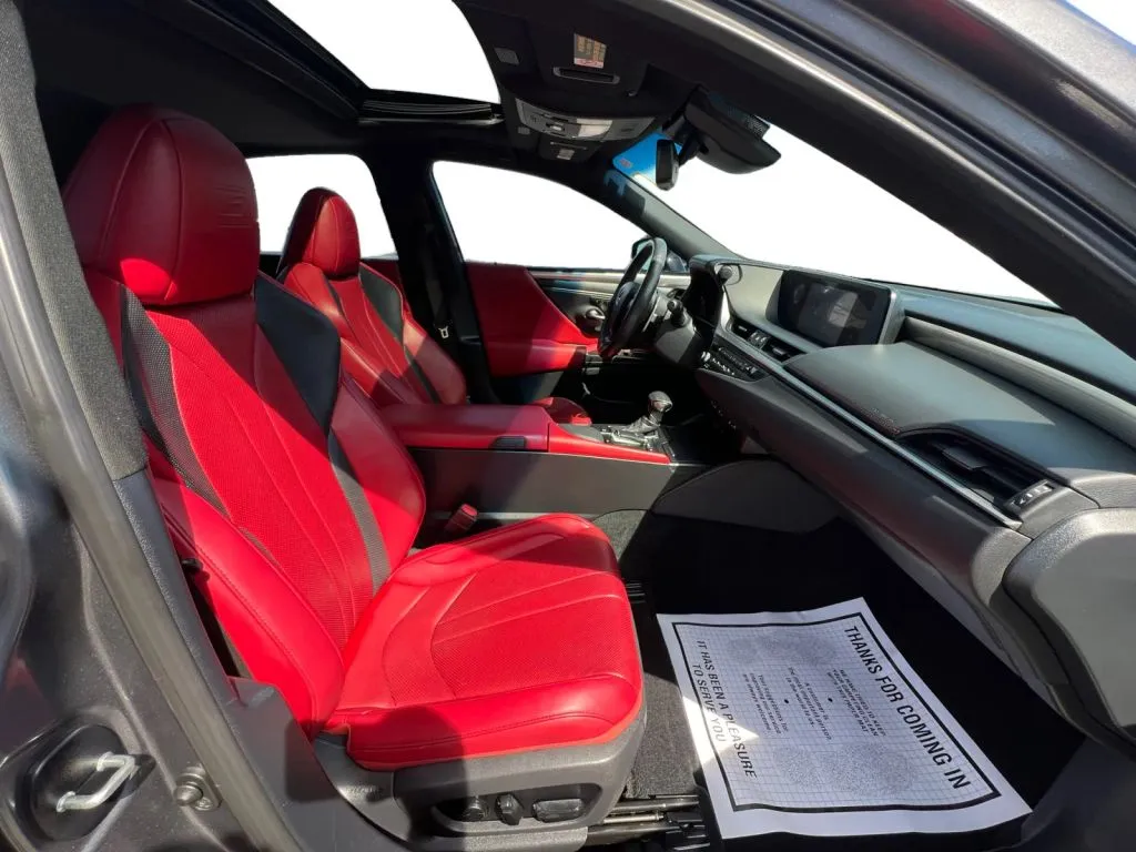 Lexus ES photo 15