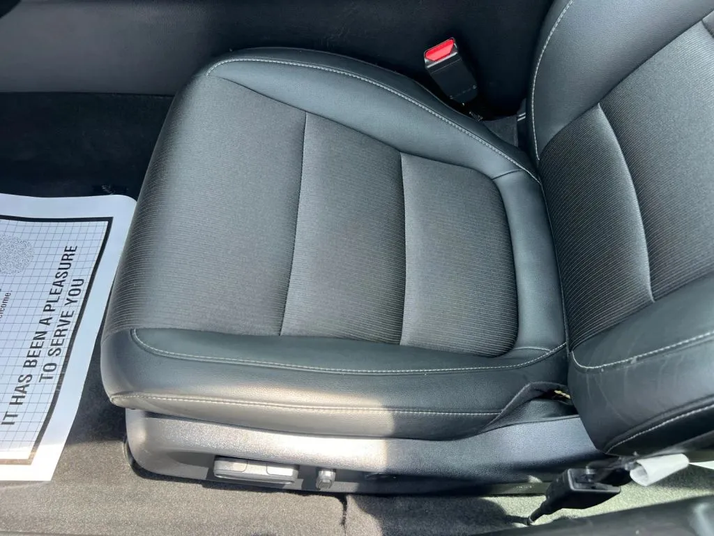 Honda Accord photo 23