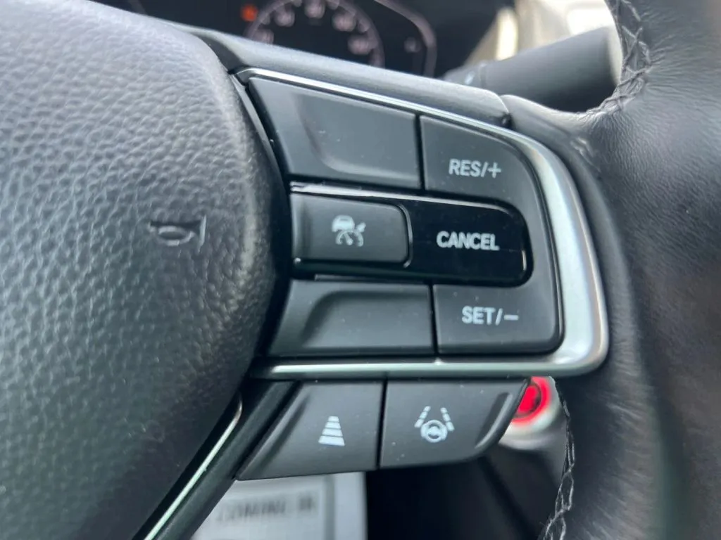 Honda Accord photo 37
