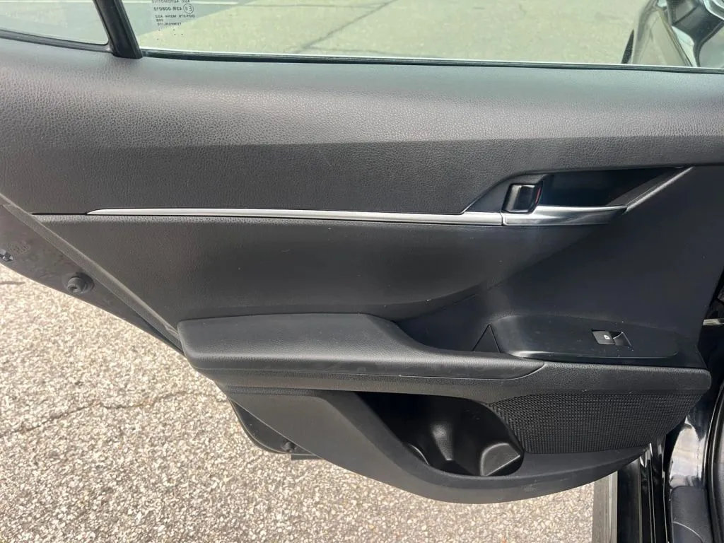 Toyota Camry photo 24