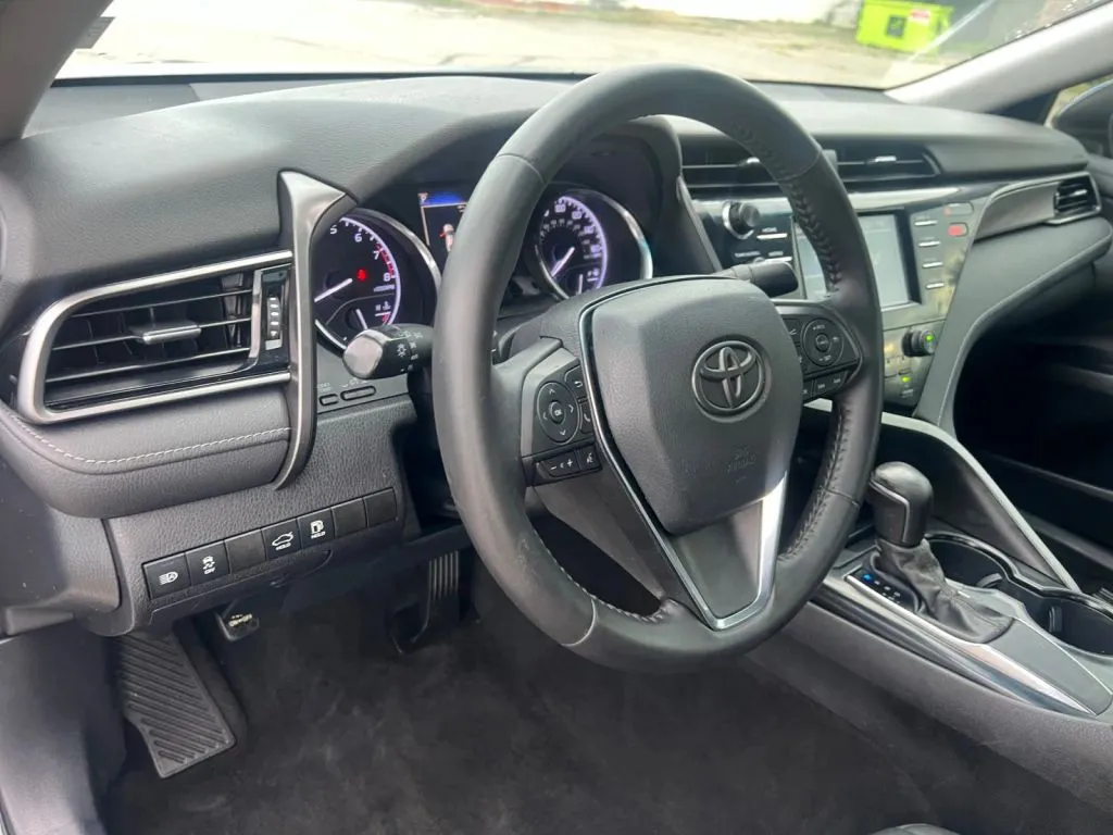 Toyota Camry photo 26