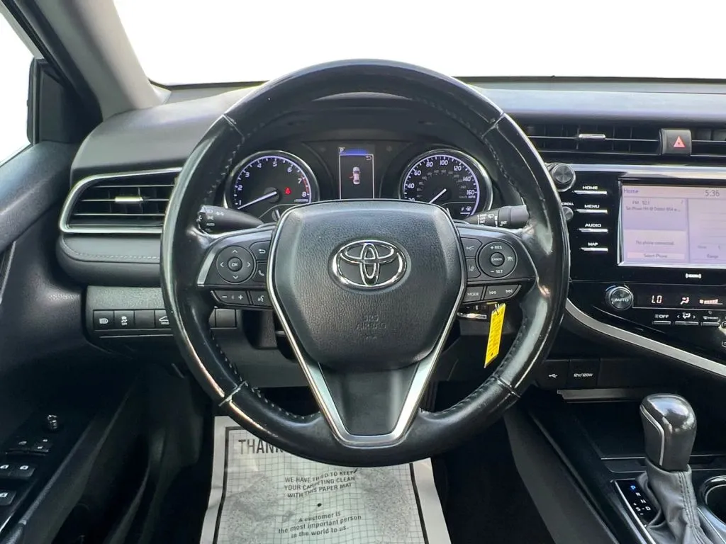 Toyota Camry photo 13