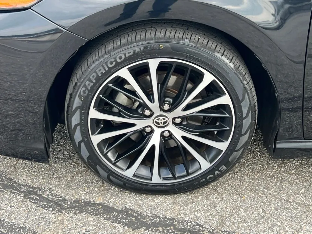Toyota Camry photo 29