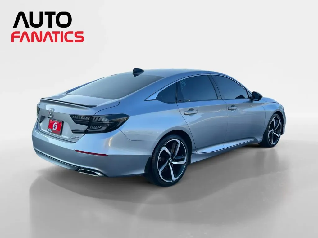 Honda Accord photo 6