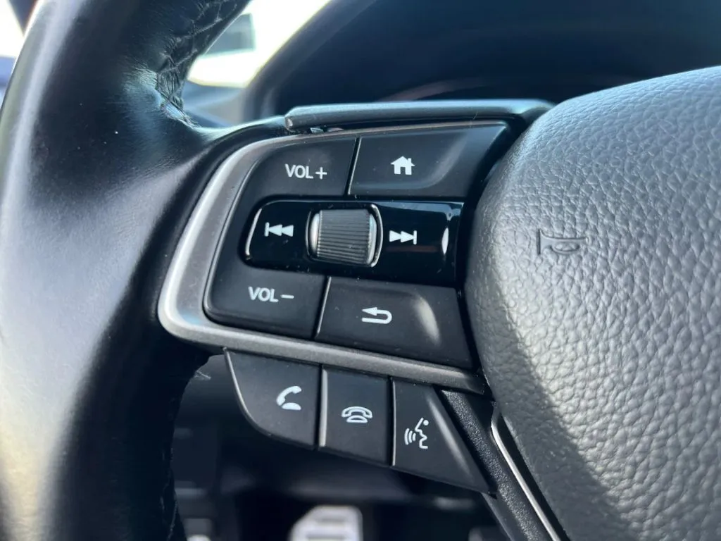 Honda Accord photo 40