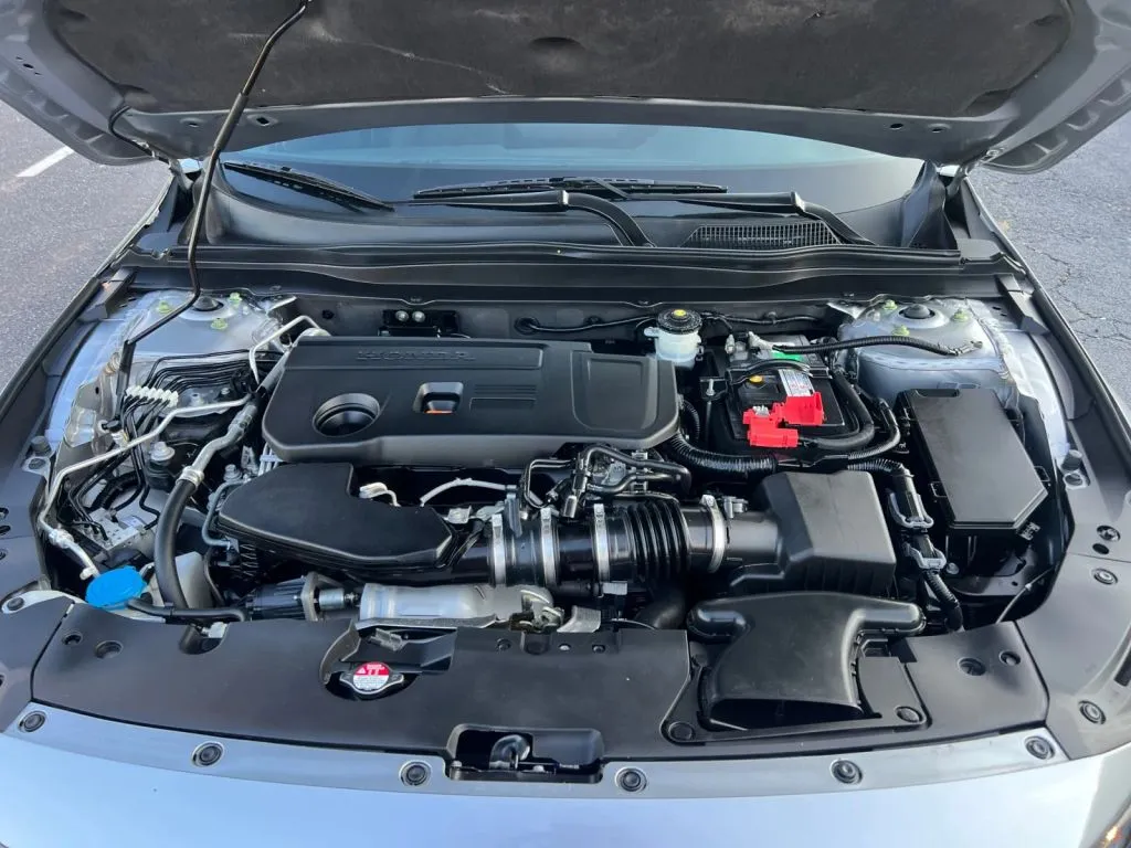 Honda Accord photo 28