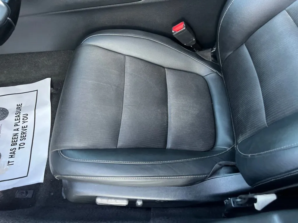 Honda Accord photo 23
