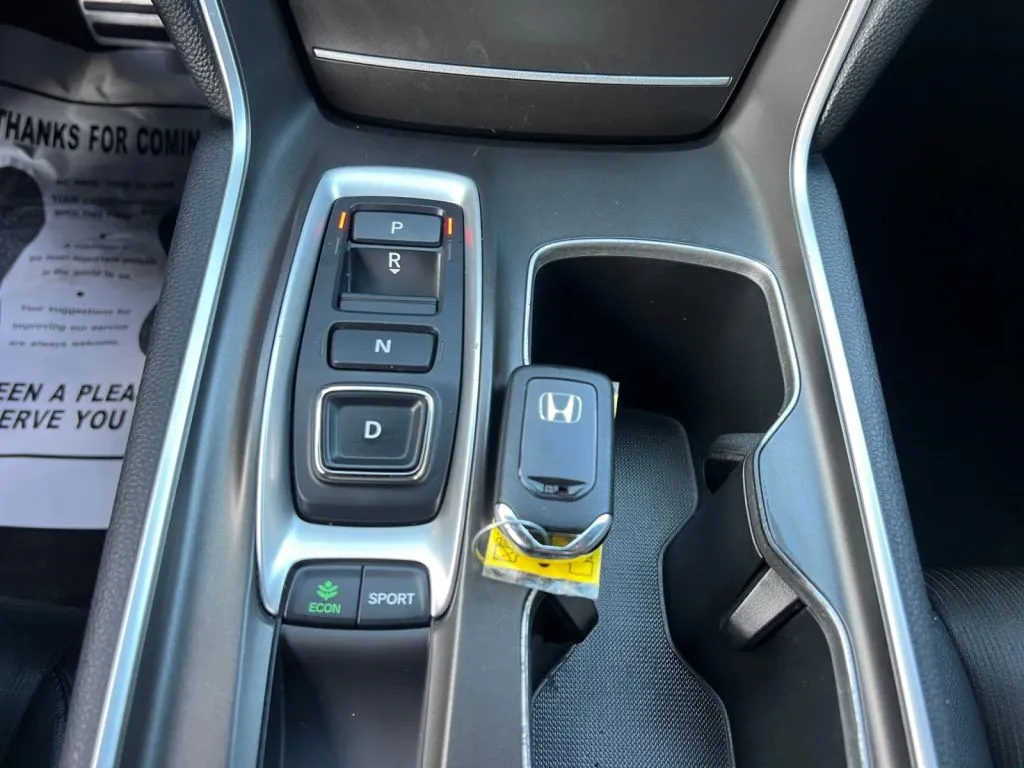 Honda Accord photo 37