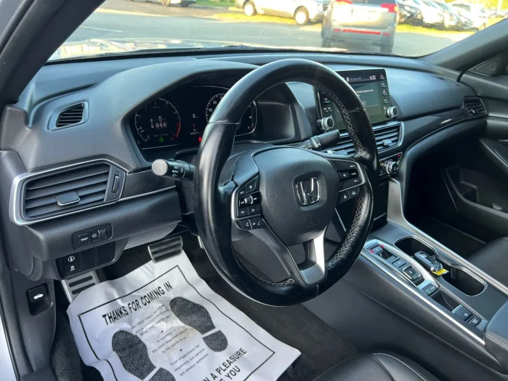 Honda Accord photo 24
