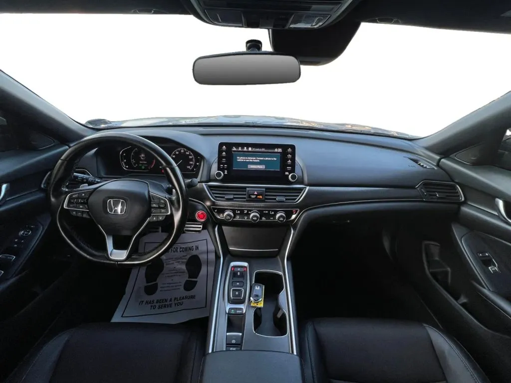 Honda Accord photo 11