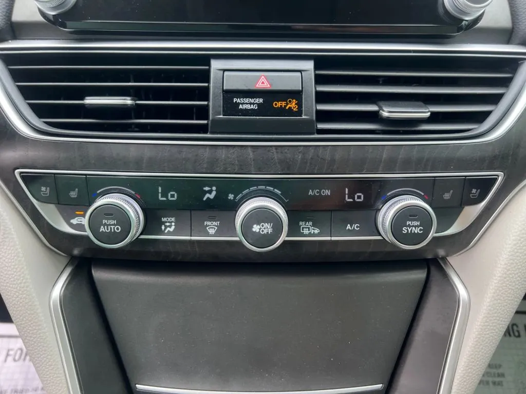 Honda Accord photo 42
