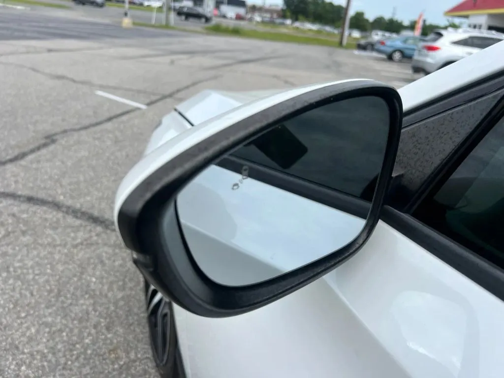 Honda Accord photo 30