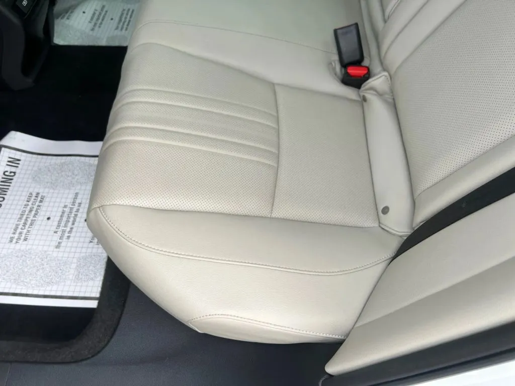 Honda Accord photo 23
