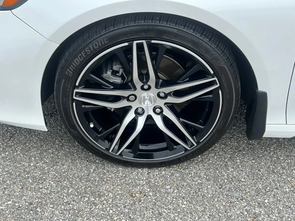 Honda Accord photo 31