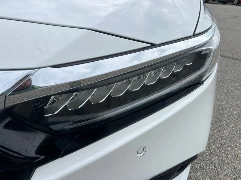 Honda Accord photo 33