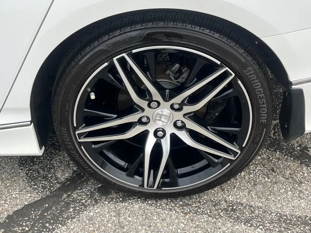 Honda Accord photo 39