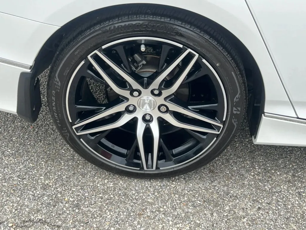 Honda Accord photo 36