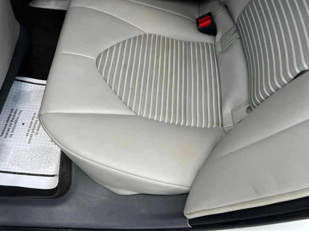 Toyota Camry photo 22