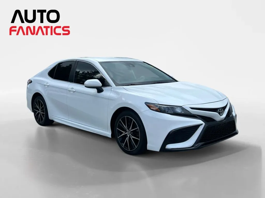 Toyota Camry photo 8