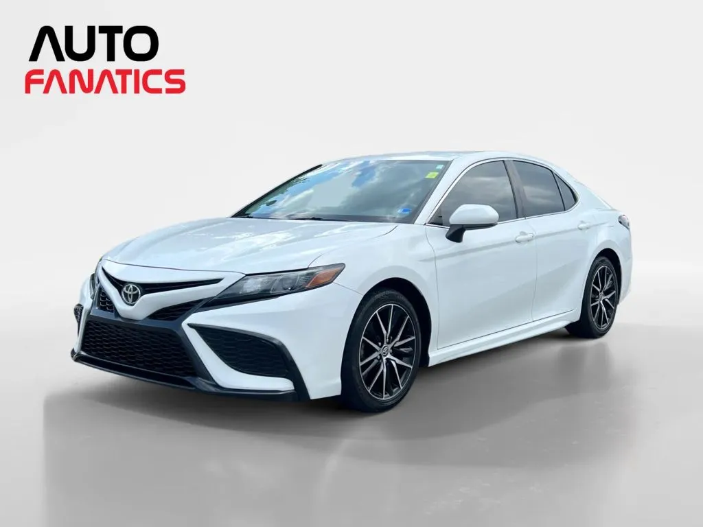 White 2021 Toyota Camry SE Sedan 4D for sale in Fredericksburg, VA