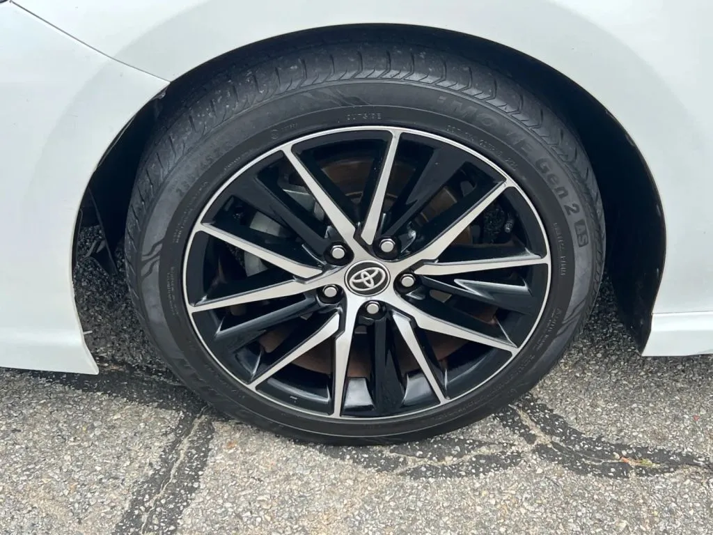 Toyota Camry photo 29