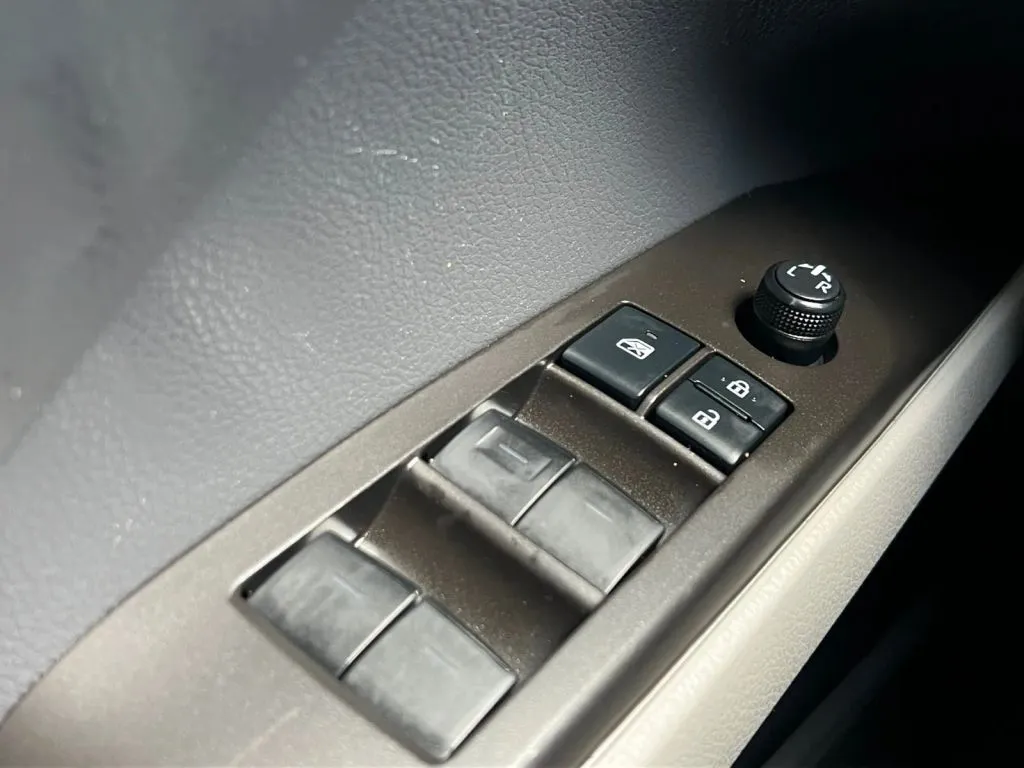 Toyota Camry photo 45