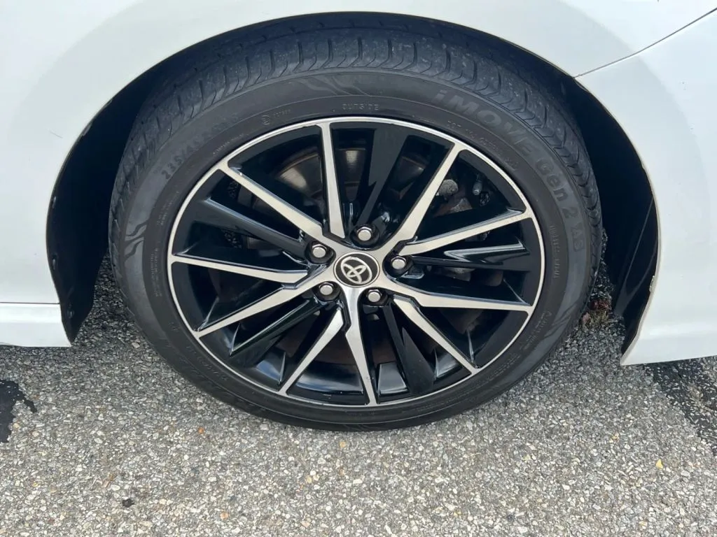 Toyota Camry photo 33