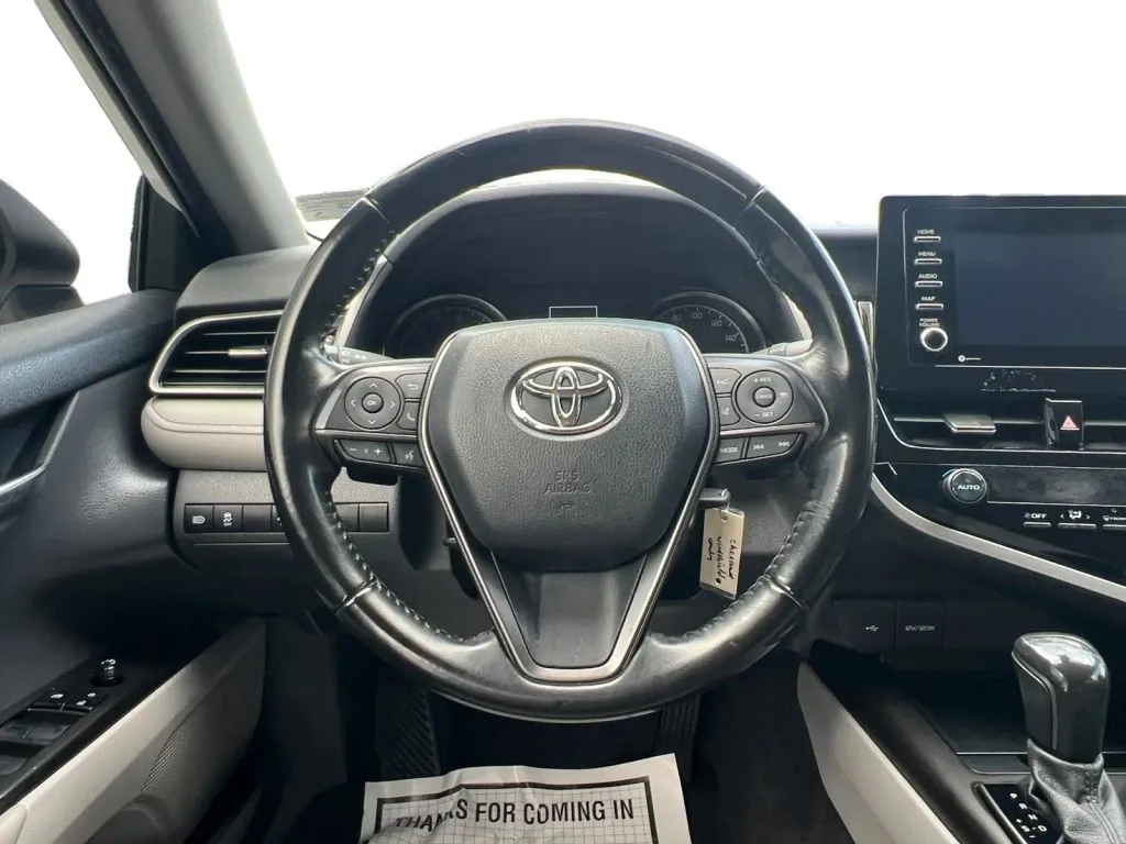 Toyota Camry photo 13