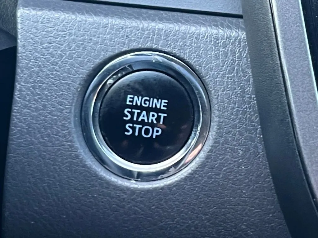 Toyota Camry photo 37