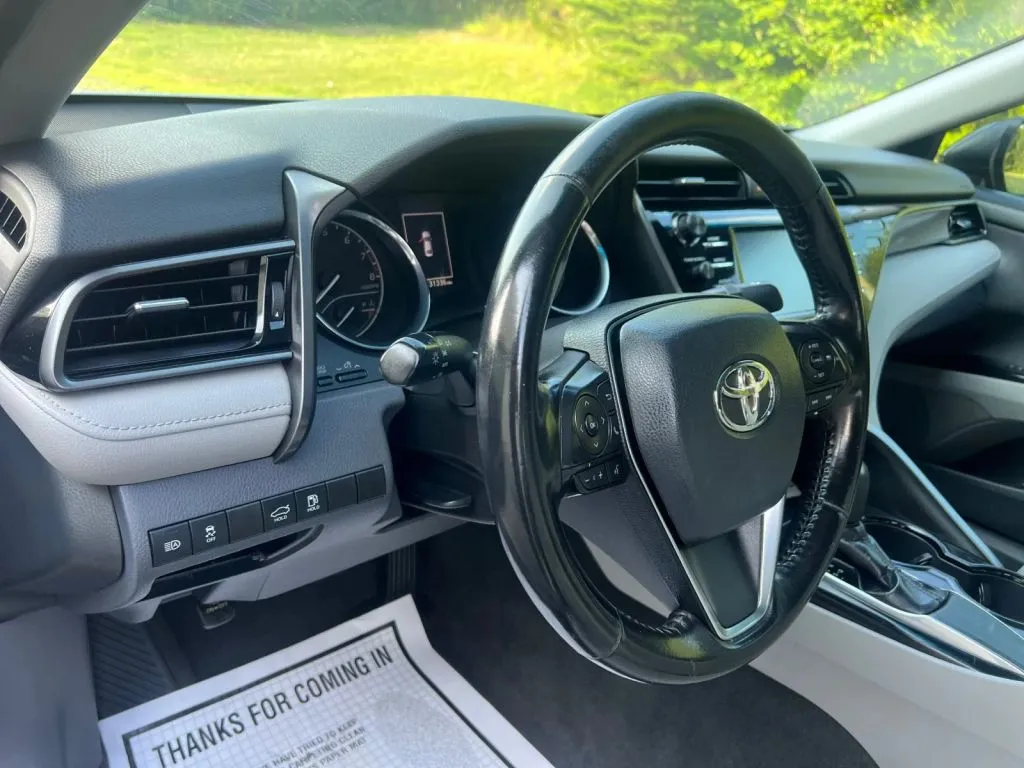 Toyota Camry photo 24