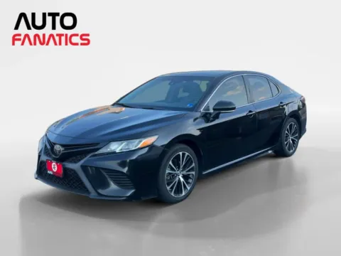 Black 2019 Toyota Camry SE Sedan 4D for sale in Fredericksburg, VA