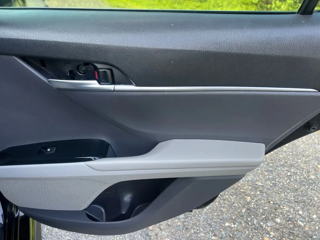 Toyota Camry photo 19
