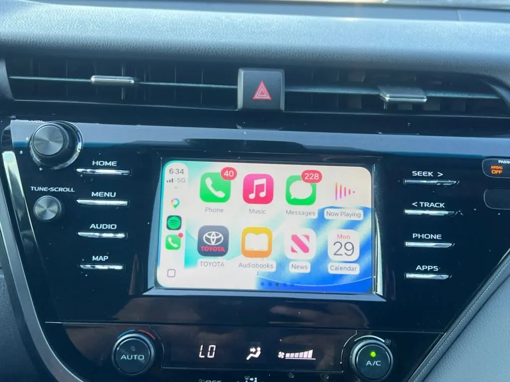 Toyota Camry photo 33