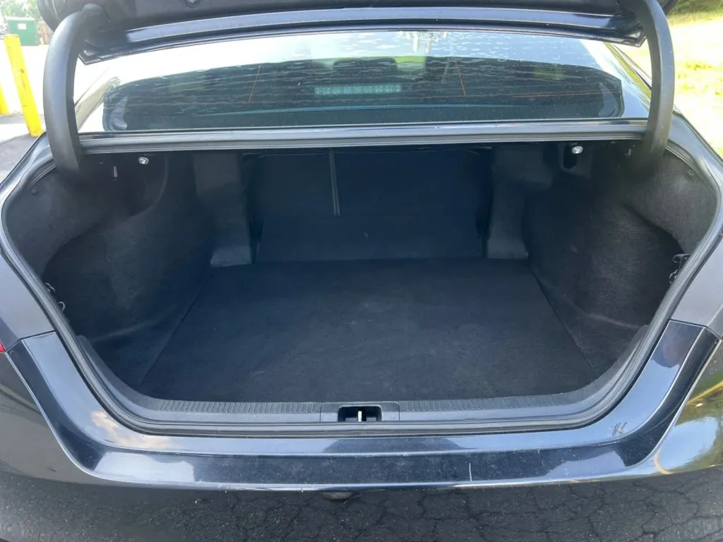 Toyota Camry photo 20