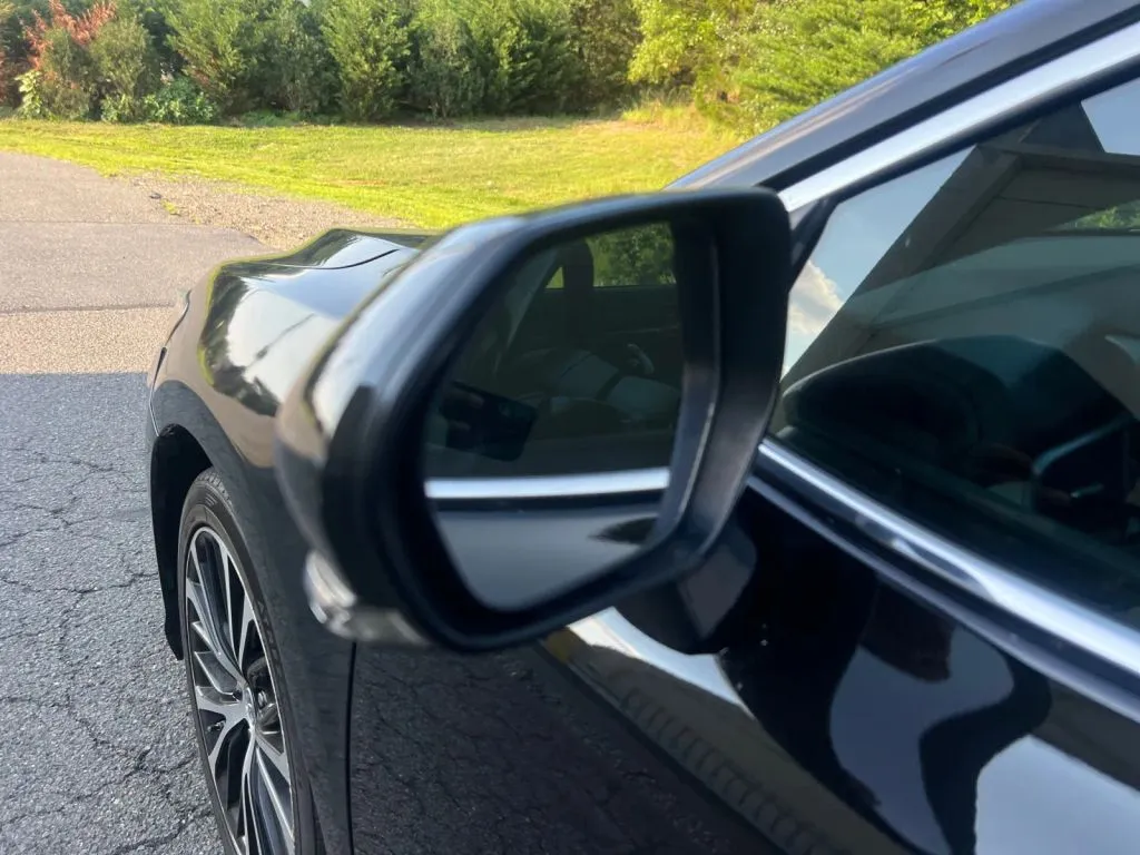 Toyota Camry photo 26