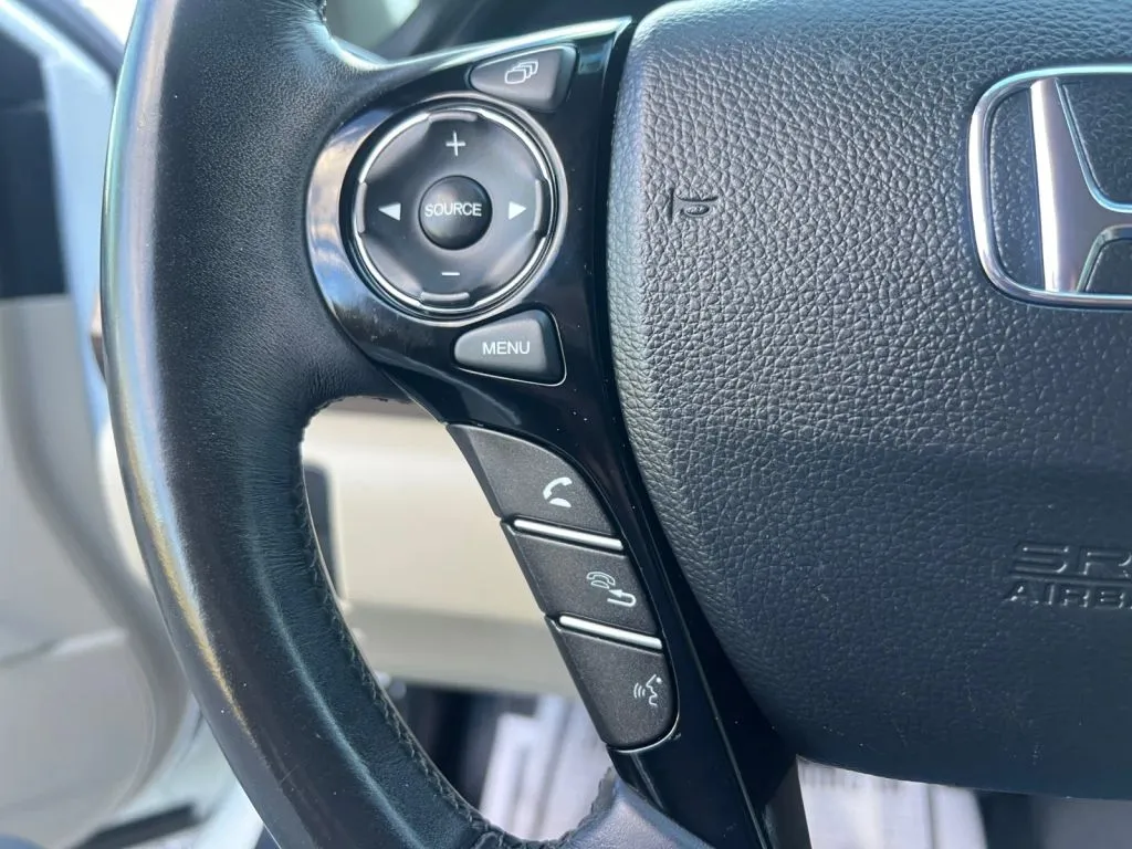 Honda Accord photo 45