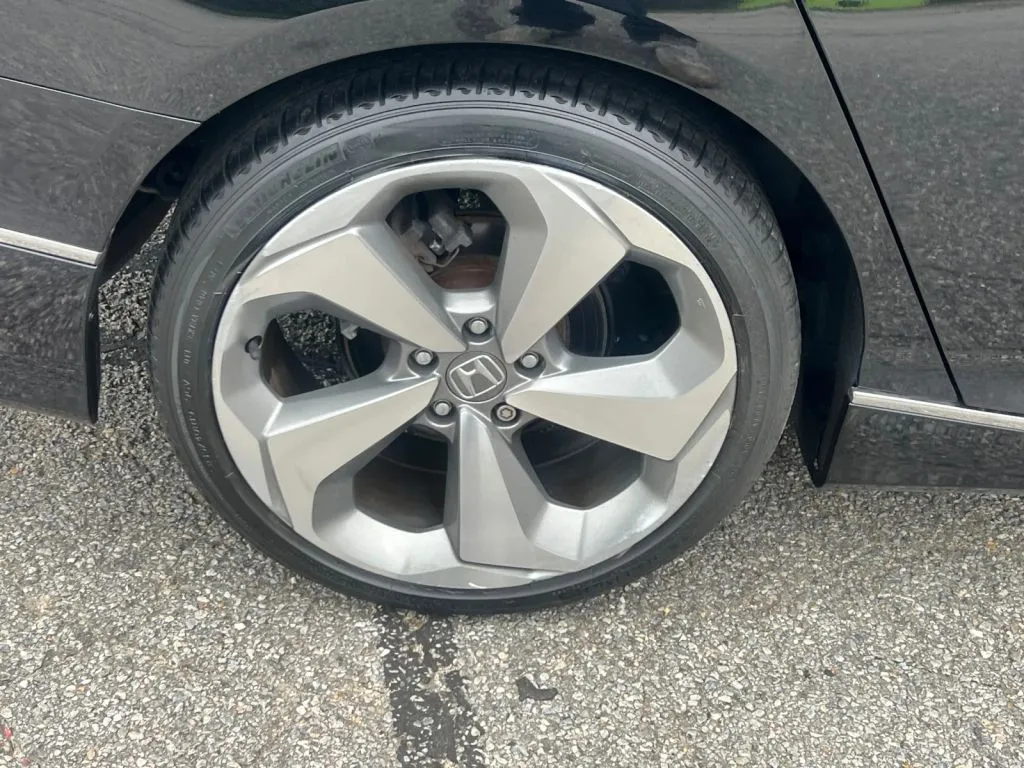 Honda Accord photo 36