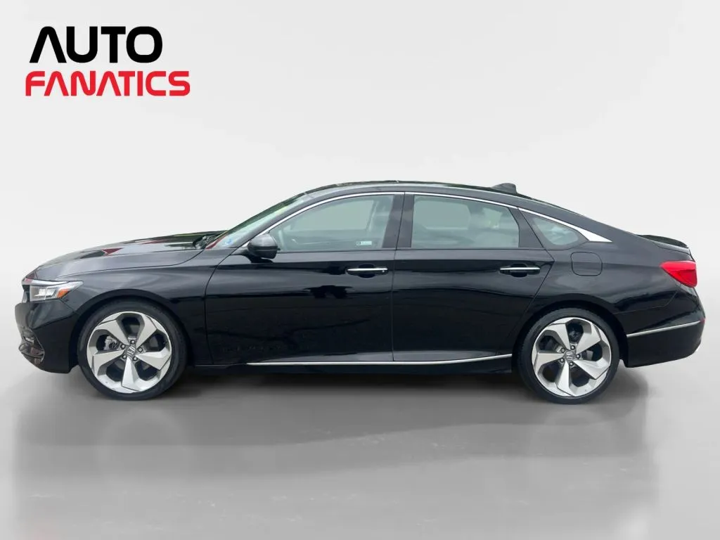 Honda Accord photo 2