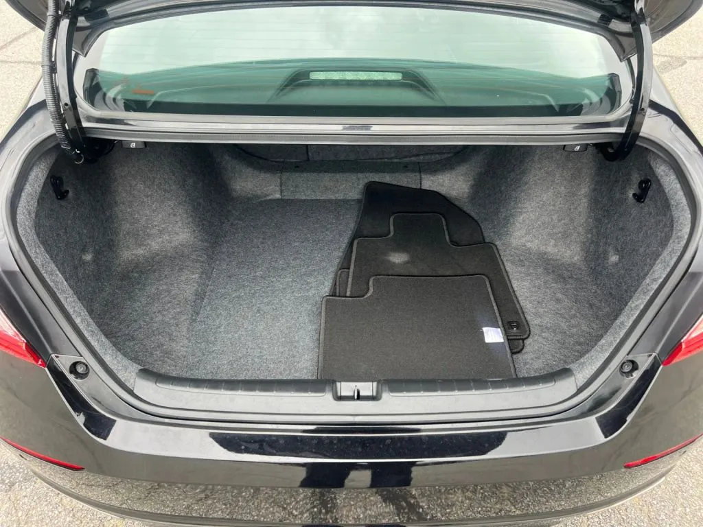 Honda Accord photo 21