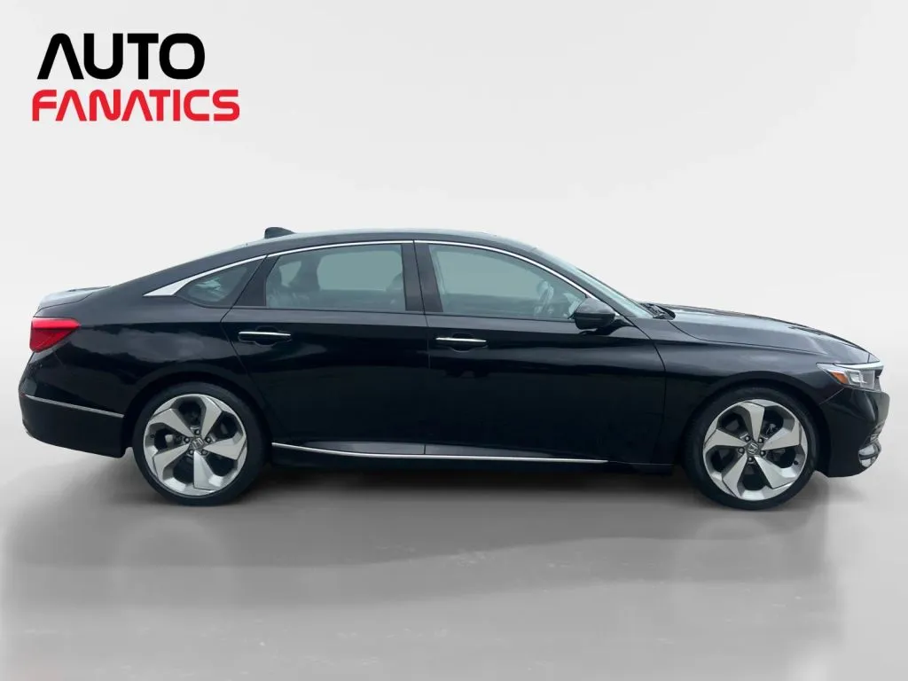 Honda Accord photo 6