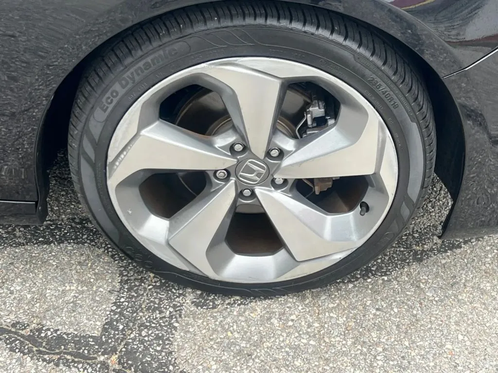 Honda Accord photo 34