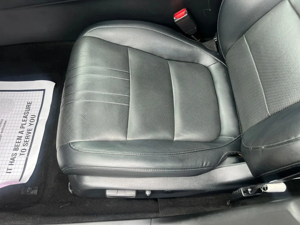 Honda Accord photo 24