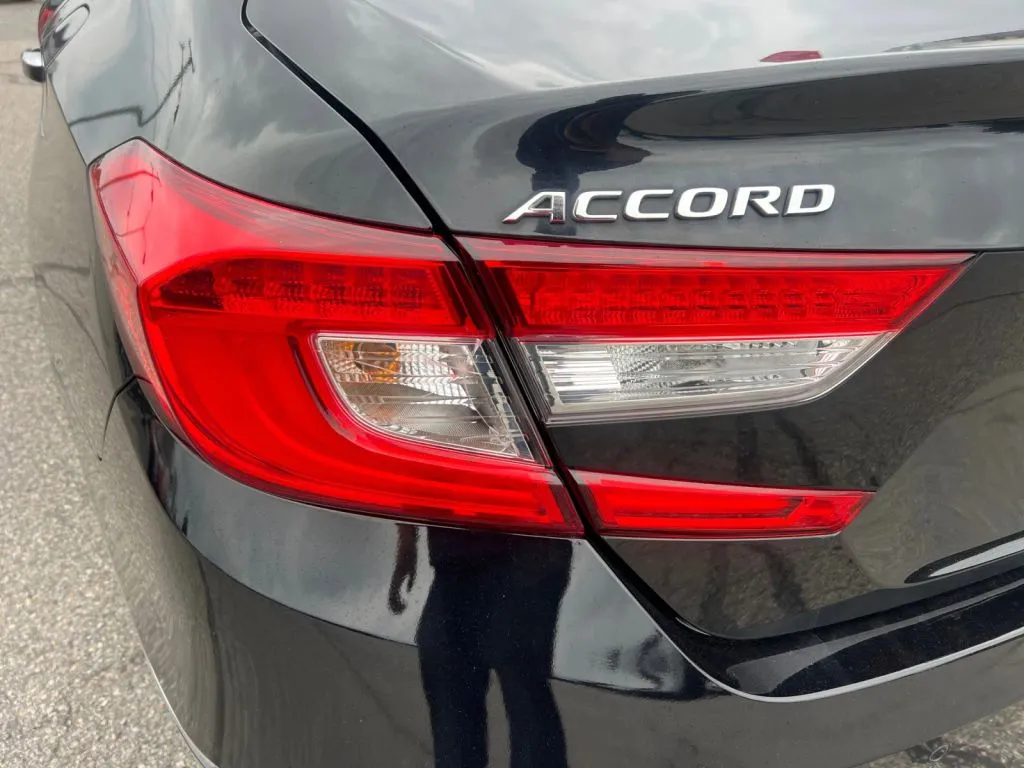 Honda Accord photo 38