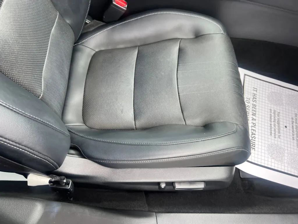 Honda Accord photo 16