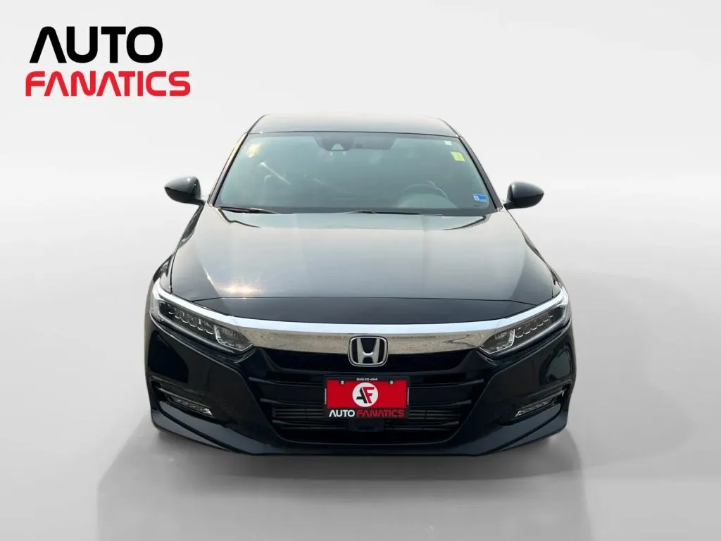 Honda Accord photo 9