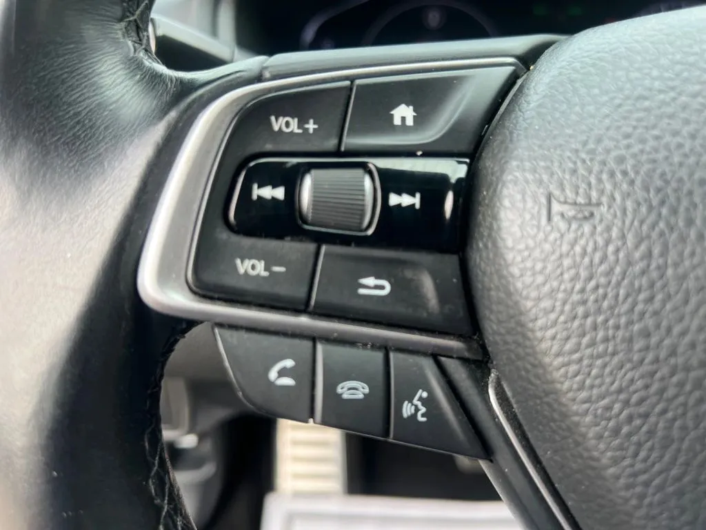 Honda Accord photo 40