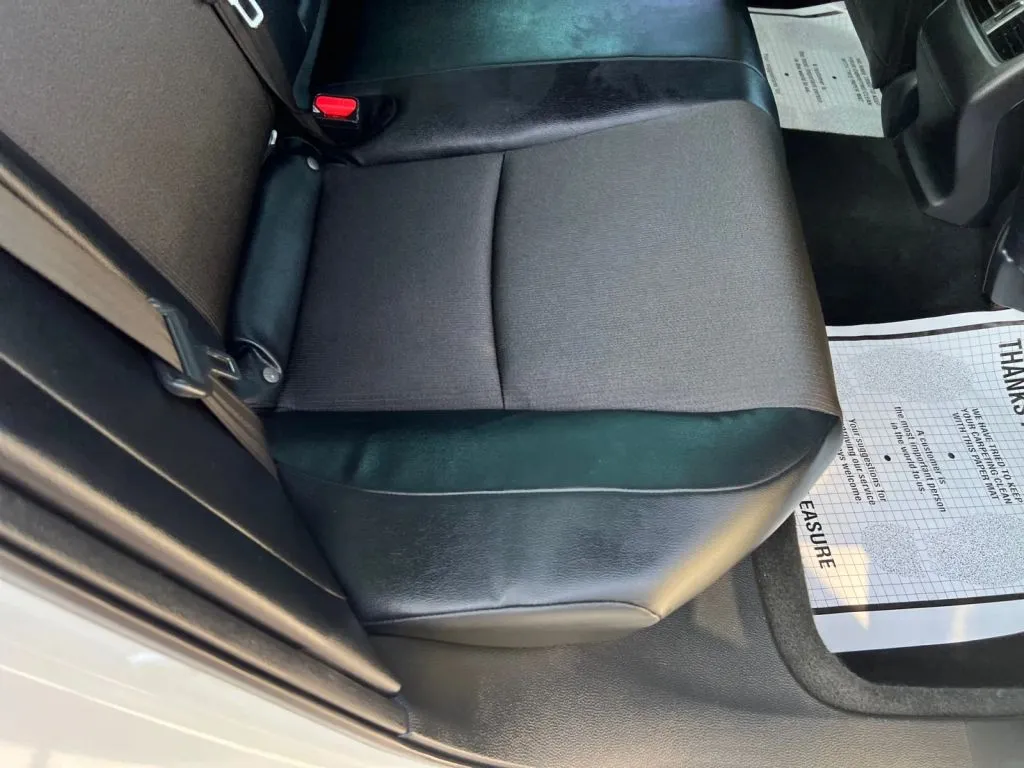 Honda Accord photo 19