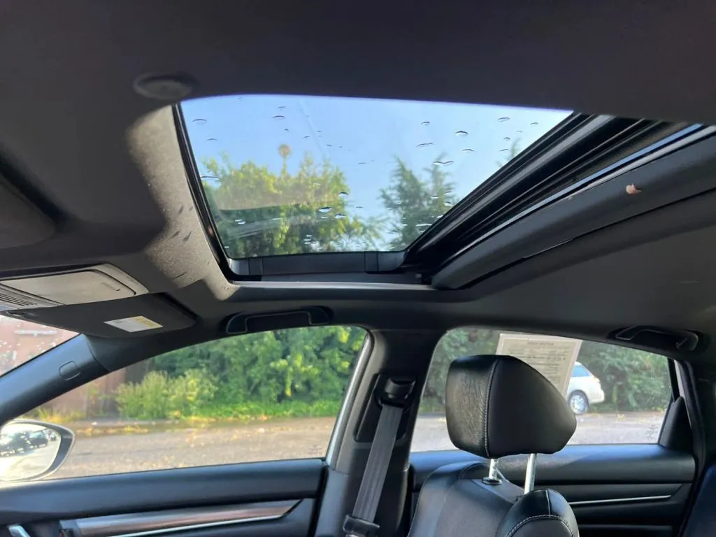 Honda Accord photo 27