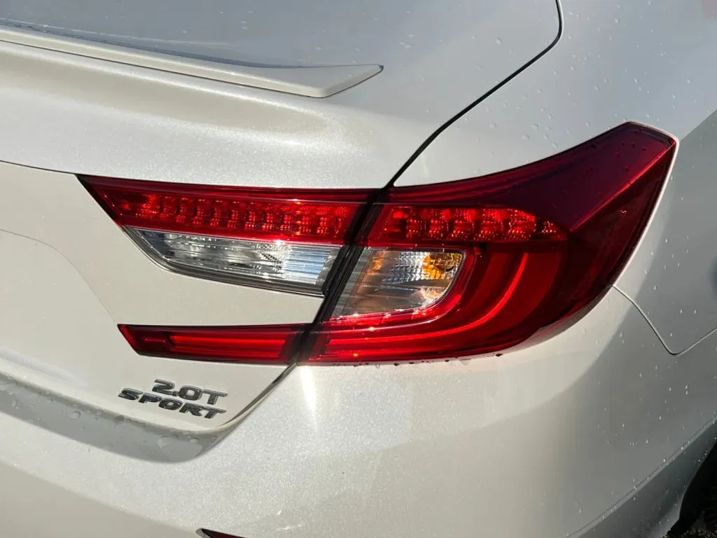 Honda Accord photo 38