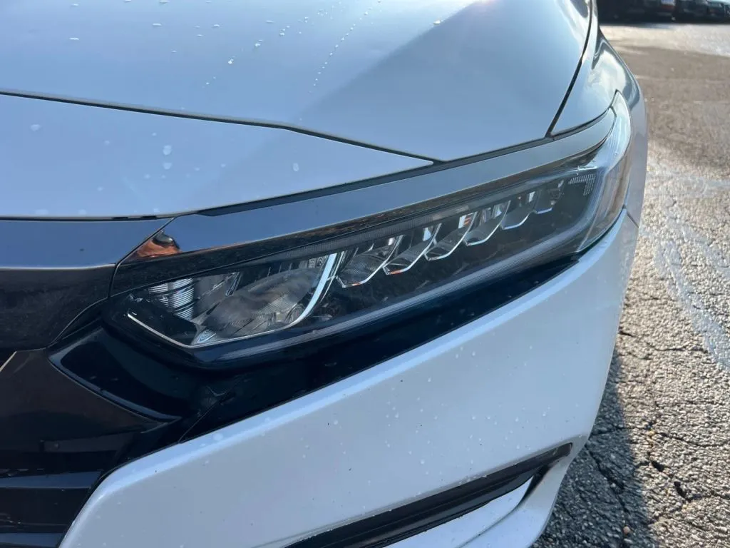 Honda Accord photo 32